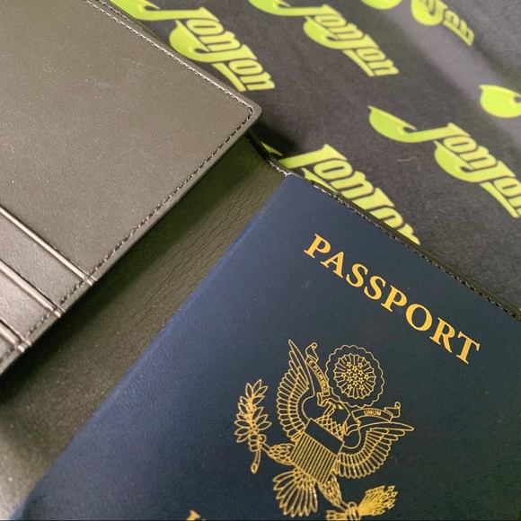 Rare Coach x NASA Passport Case, Signature Canvas - Picture 3 of 6